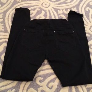 XSmall Black Maternity Skinnnies